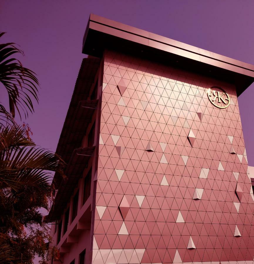 Hotel Rk Residency Tirupur Esterno foto
